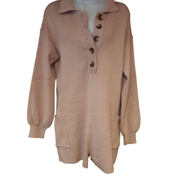 NWOT Light Pink Sweater Long Bell Sleeved Shorts Romper One Piece Sz Small - Picture 1 of 5